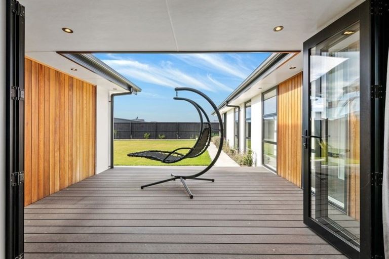 Photo of property in 31 Kingsdowne Drive, West Melton, 7618