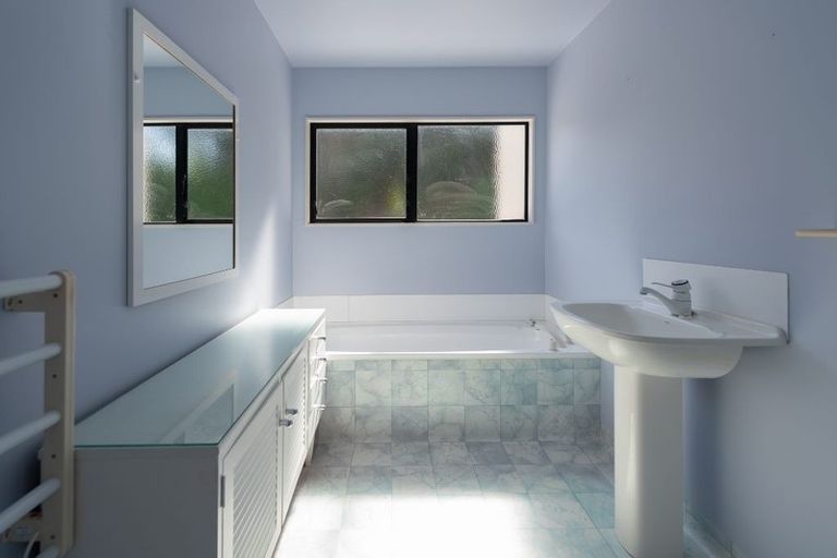 Photo of property in 65 Nevay Road, Miramar, Wellington, 6022