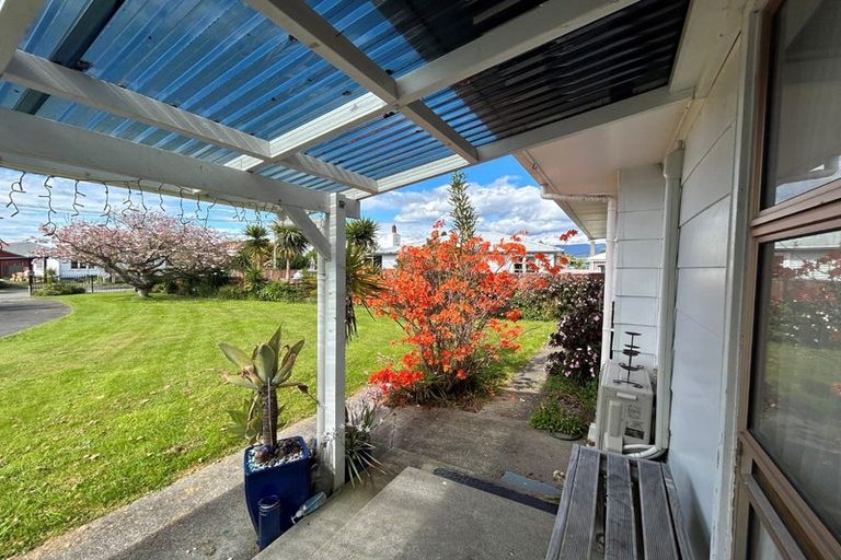 Photo of property in 25 Iti Street, Otaki, 5512
