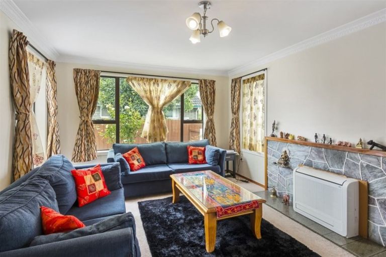 Photo of property in 12 Marshwood Place, Sockburn, Christchurch, 8042