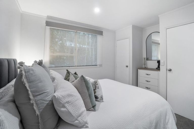 Photo of property in 23 Claverdon Drive, Massey, Auckland, 0614