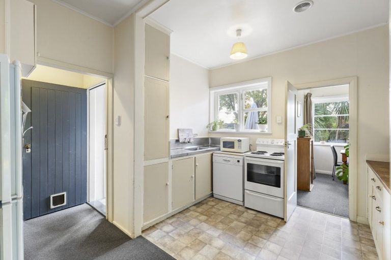 Photo of property in 54 Savage Crescent, West End, Palmerston North, 4412