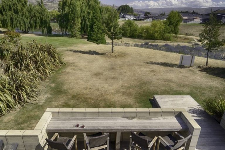 Photo of property in 8 Pisa Moorings Road, Mount Pisa, Cromwell, 9383