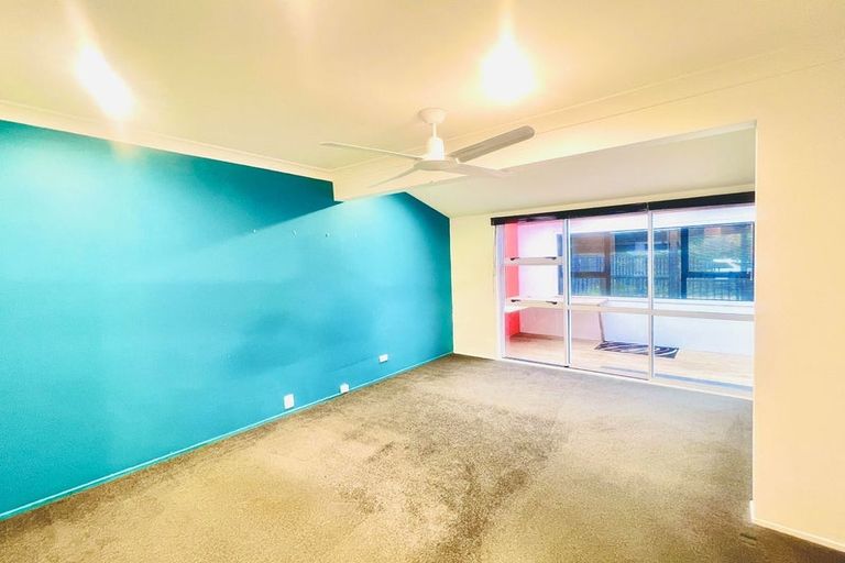 Photo of property in 223 Pine Valley Road, Dairy Flat, Silverdale, 0992