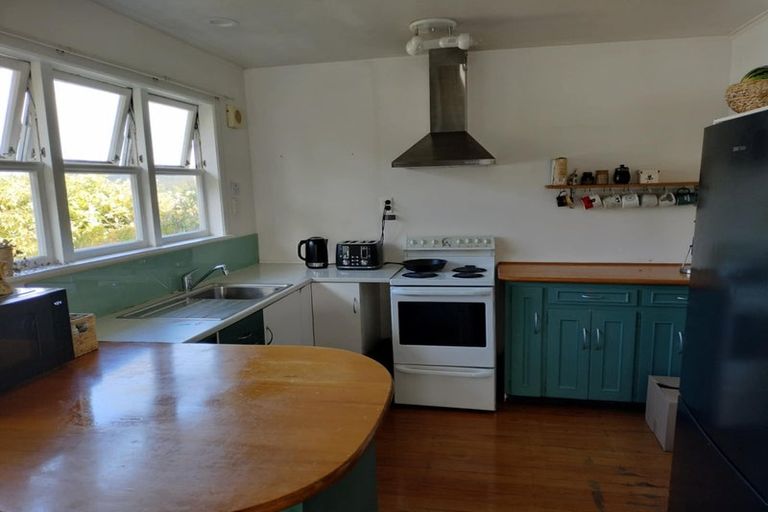 Photo of property in 16 Nandana Drive, Glen Eden, Auckland, 0602