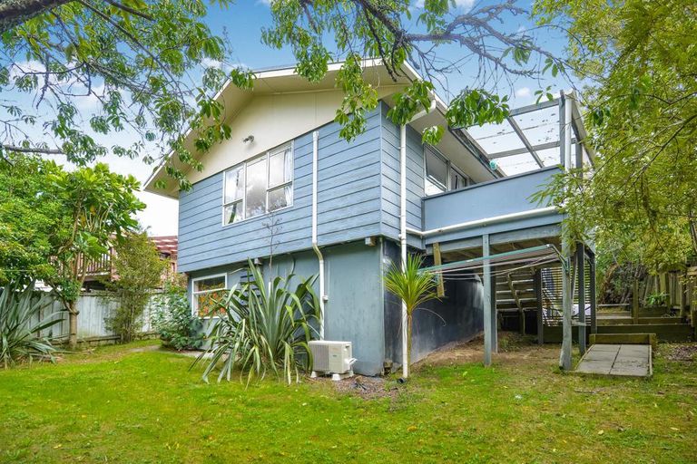 Photo of property in 168 Universal Drive, Henderson, Auckland, 0610