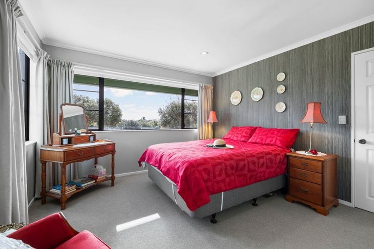 Photo of property in 39 Alec Craig Way, Gulf Harbour, Whangaparaoa, 0930