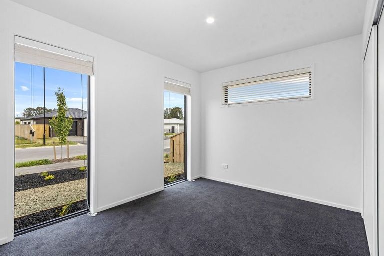 Photo of property in 15 Oakmill Drive, Casebrook, Christchurch, 8051