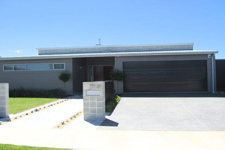 Photo of property in 28 Ruby Avenue, Northwood, Christchurch, 8051