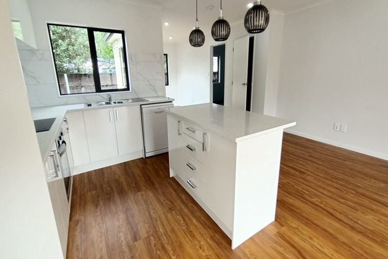 Photo of property in 8a Orion Street, Papakura, 2110