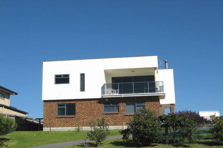 Photo of property in 6 Hoterini Street, Ohope, 3121