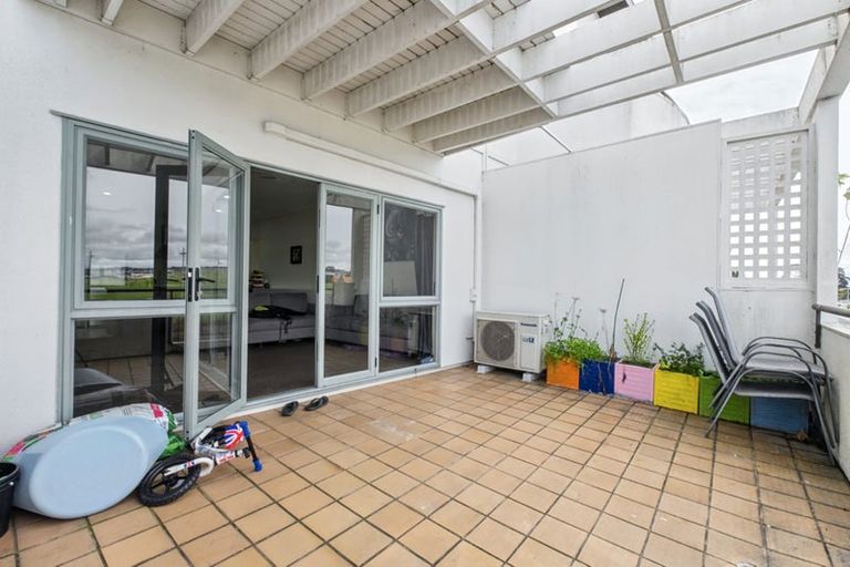 Photo of property in 17/150 Chapel Road, Flat Bush, Auckland, 2019