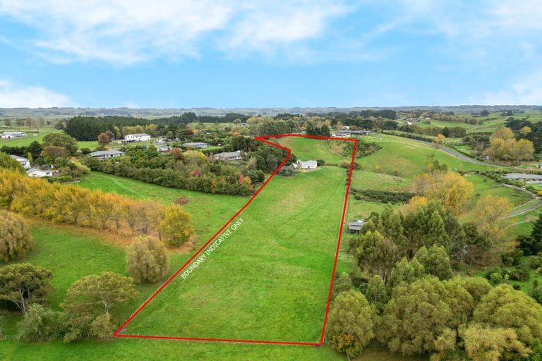 Photo of property in 100 Halcombe Road, Feilding, 4775