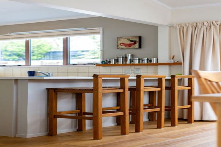 Photo of property in 15 Cassley Crescent, Papakowhai, Porirua, 5024