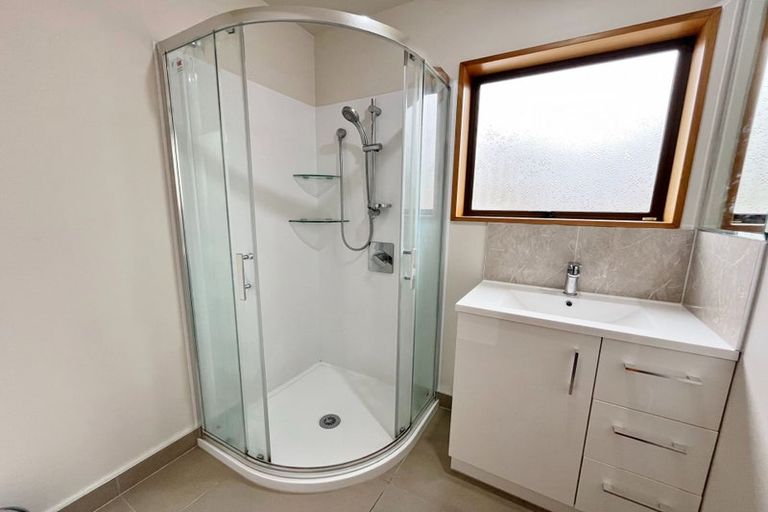 Photo of property in 30a Taylors Avenue, Bryndwr, Christchurch, 8052