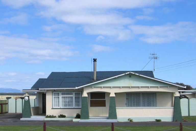 Photo of property in 46 Seabury Avenue, Foxton Beach, Foxton, 4815