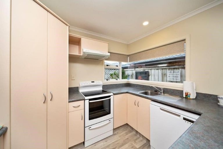 Photo of property in 18a Milmoe Street, Hawera, 4610