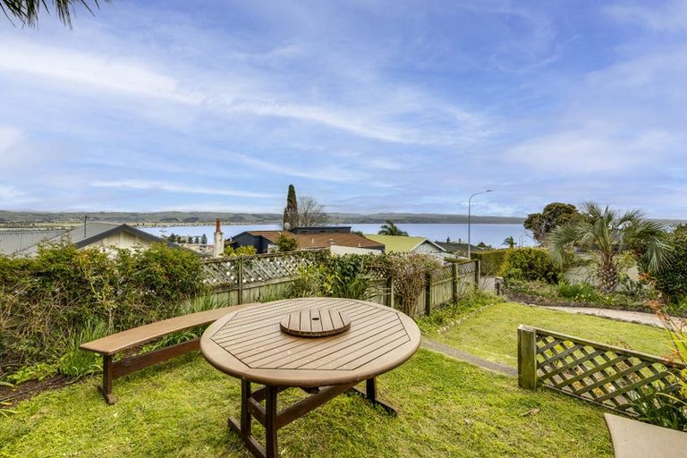 Photo of property in 13 Roslyn Road, Bluff Hill, Napier, 4110