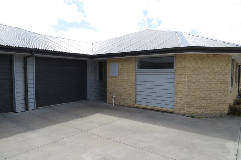 Photo of property in 2/486 Armagh Street, Linwood, Christchurch, 8011