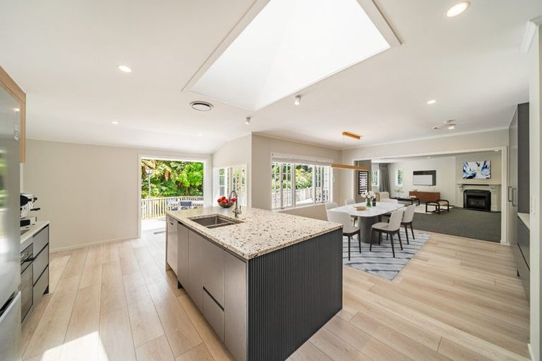 Photo of property in 23 Crest Road, Akatarawa, Upper Hutt, 5372