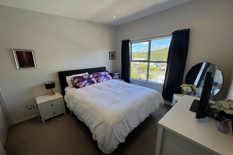 Photo of property in 9 Saddleback Grove, Karori, Wellington, 6012