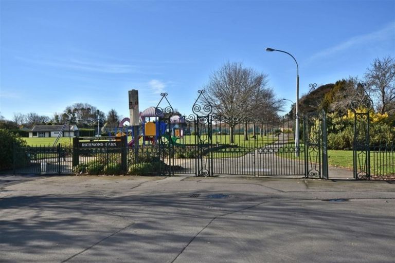 Photo of property in 26 Poulton Avenue, Richmond, Christchurch, 8013