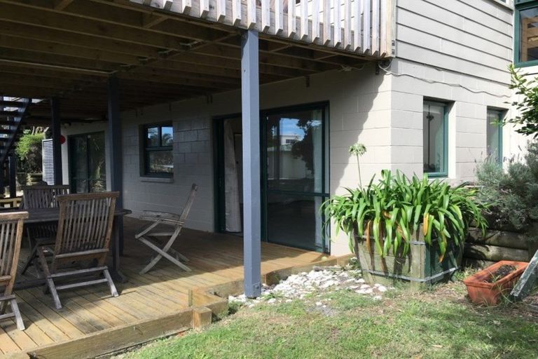 Photo of property in 1065 Papamoa Beach Road, Papamoa Beach, Papamoa, 3118