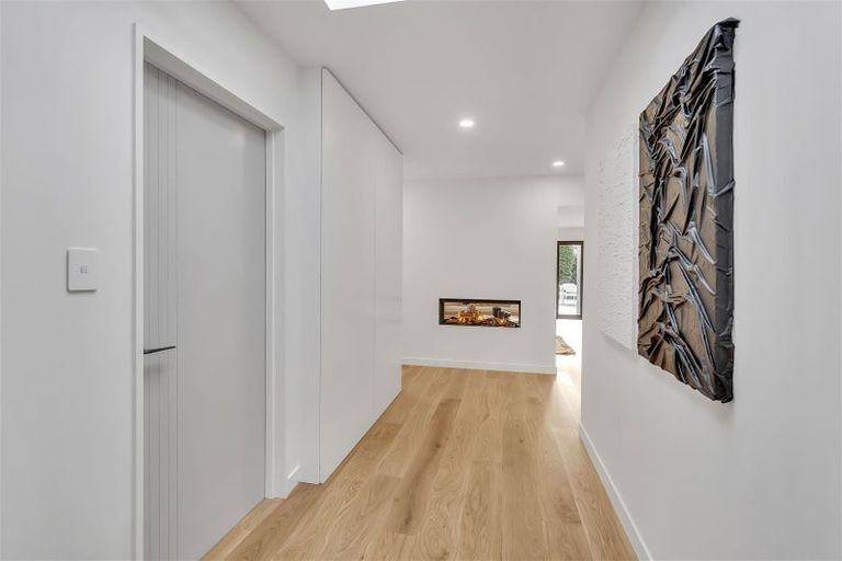 Photo of property in 2/15 Wai-iti Terrace, Burnside, Christchurch, 8053