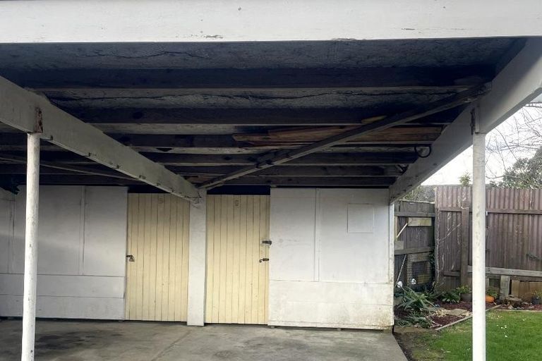 Photo of property in 1/42-44 Opaheke Road, Opaheke, Papakura, 2113