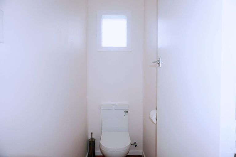 Photo of property in 416 West Coast Road, Glen Eden, Auckland, 0602