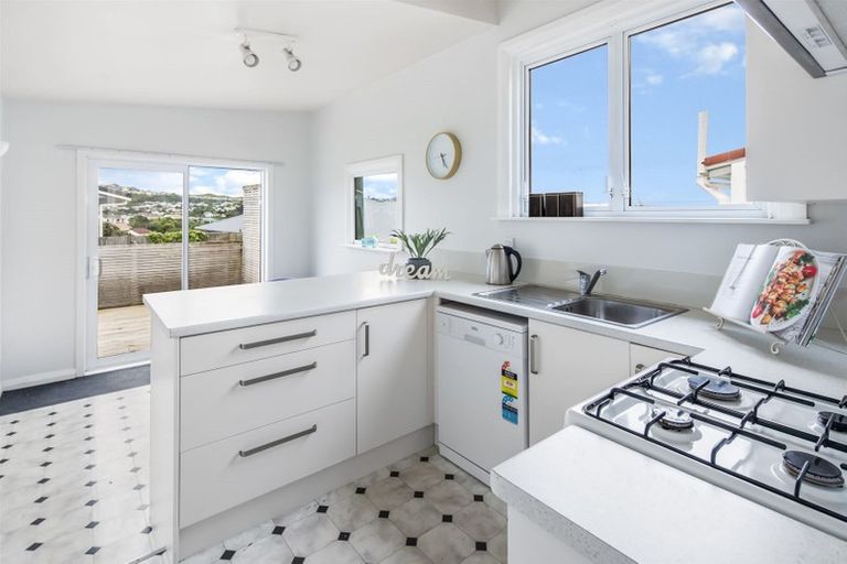 Photo of property in 6 Tarawera Road, Johnsonville, Wellington, 6037