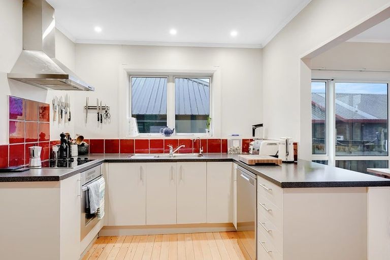 Photo of property in 112 Thornton Road, Cambridge, 3434