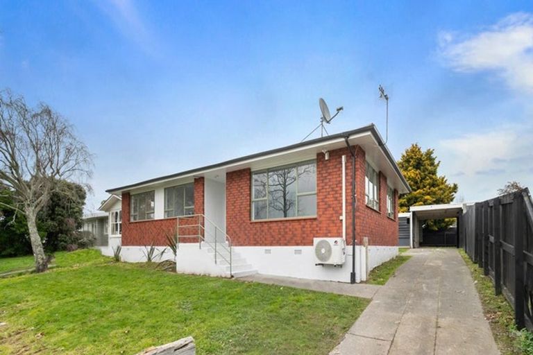 Photo of property in 46 Halswell Crescent, Westbrook, Palmerston North, 4412
