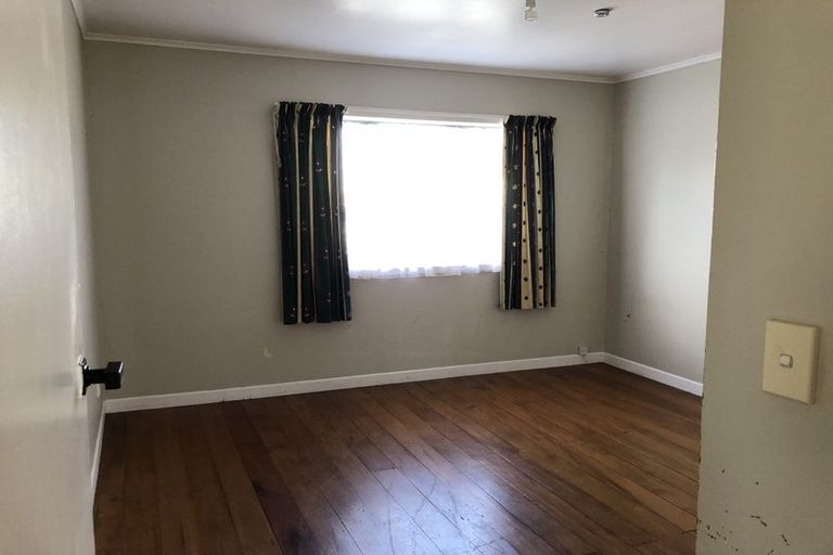 Photo of property in 9 Greers Road, Weymouth, Auckland, 2103