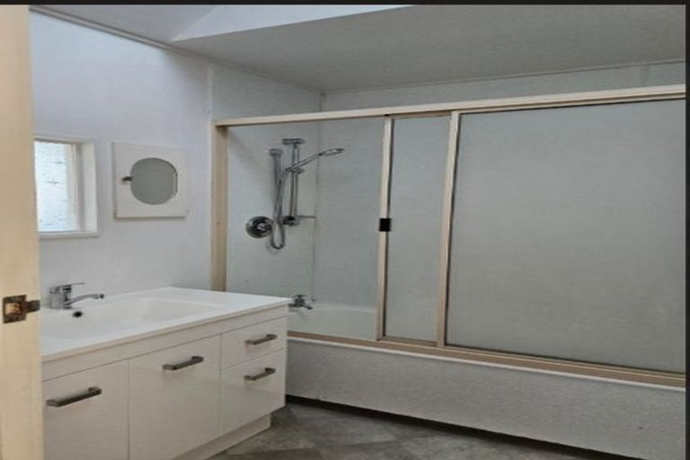 Photo of property in 16d Kent Street, Levin, 5510