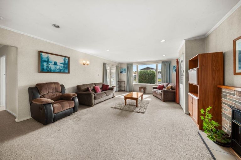 Photo of property in 23 Montgomery Place, Lansdowne, Masterton, 5810