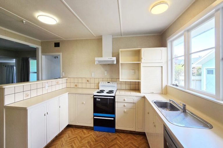 Photo of property in 10 Cornwall Road, Taradale, Napier, 4112