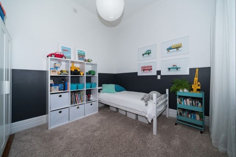 Photo of property in 15 Douglas Street, West End, Palmerston North, 4412