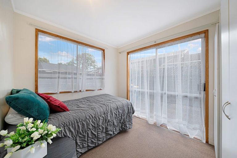 Photo of property in 3/1a Divich Avenue, Te Atatu South, Auckland, 0610