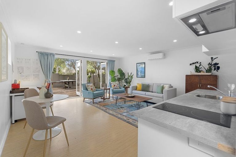 Photo of property in 20 Rawhiti Road, Manly, Whangaparaoa, 0930