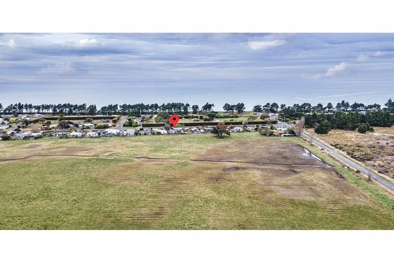 Photo of property in 16 Grierson Avenue, Amberley, 7481