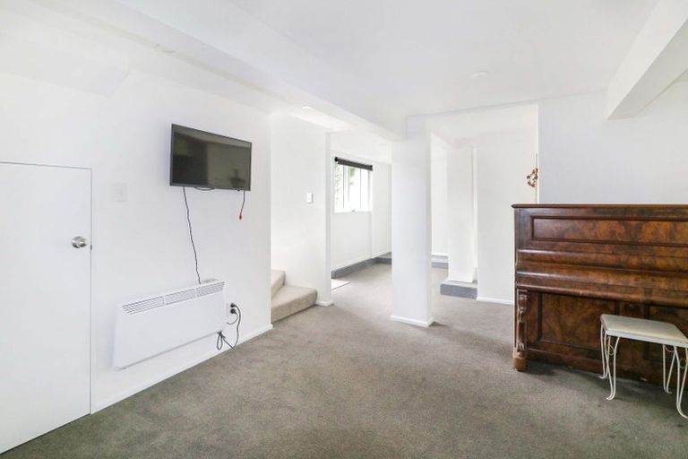 Photo of property in 4 Nepal Place, Khandallah, Wellington, 6035