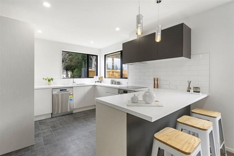 Photo of property in 56a Sawyers Arms Road, Northcote, Christchurch, 8052