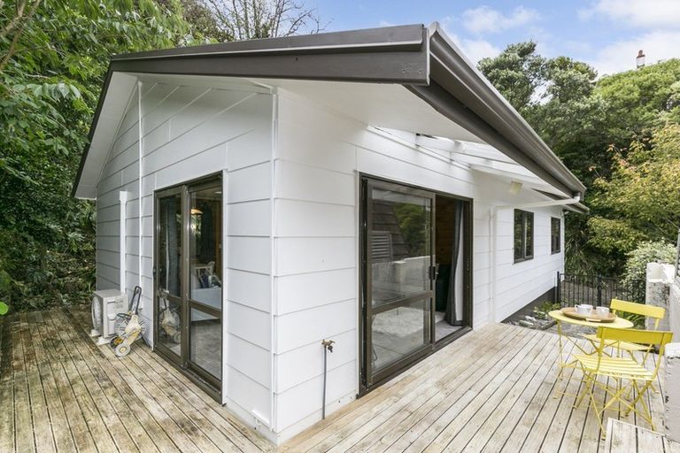 Photo of property in 22 Akatea Street, Berhampore, Wellington, 6023