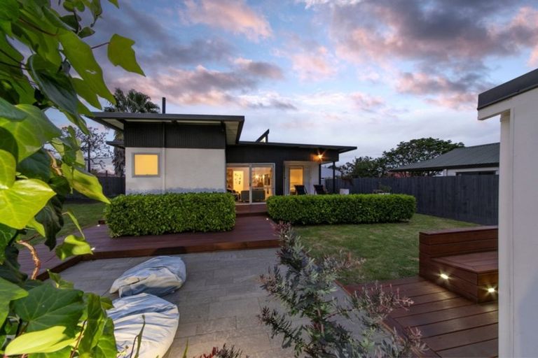 Photo of property in 4/87 Nikau Street, New Lynn, Auckland, 0600