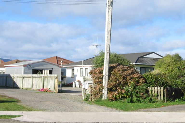 Photo of property in 277 Rangiuru Road, Otaki, 5512