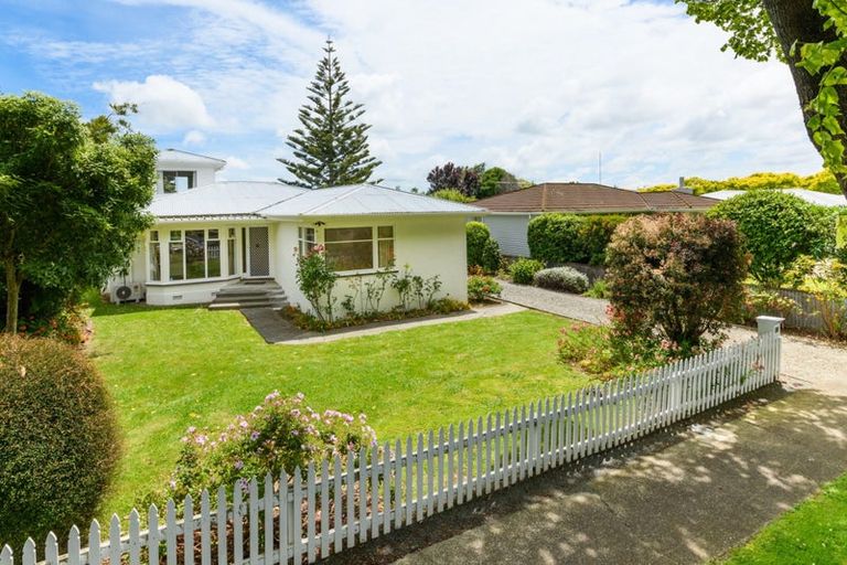 Photo of property in 76 Birmingham Street, Takaro, Palmerston North, 4412