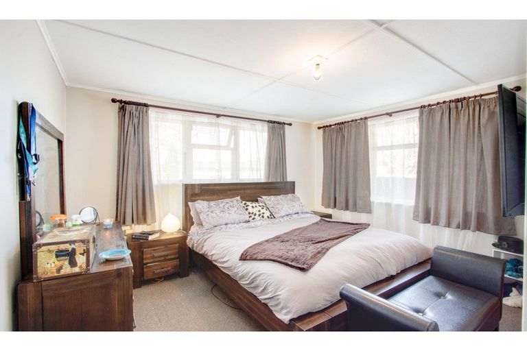 Photo of property in 3 Peterhead Place, Flaxmere, Hastings, 4120