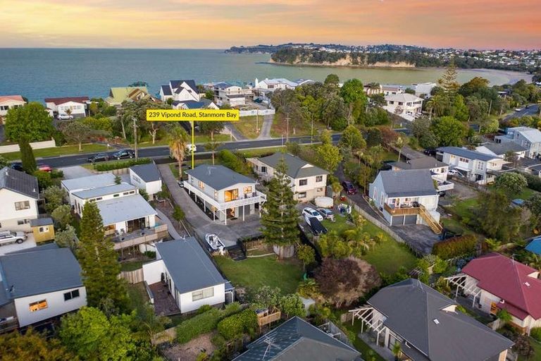 Photo of property in 239 Vipond Road, Stanmore Bay, Whangaparaoa, 0932