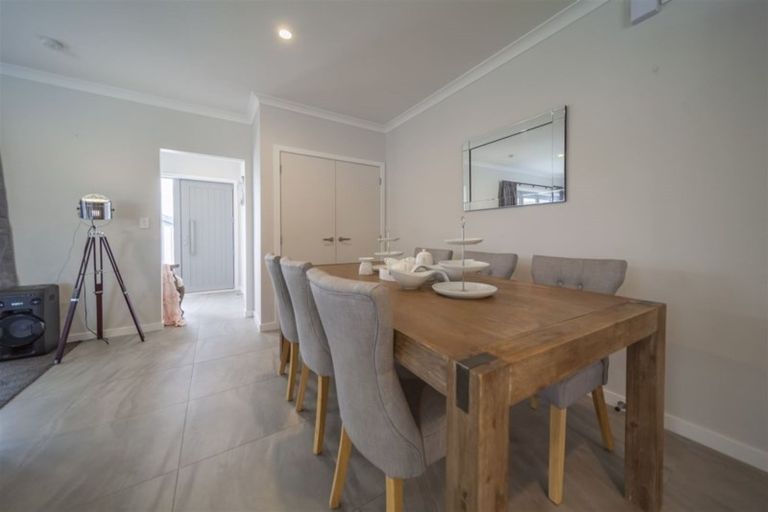 Photo of property in 43 Waimakariri Drive, Te Awa, Napier, 4110